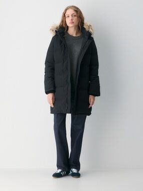 Aritzia TNA Black Hooded Powder Parka | Puffer Snow Jacket | Size XS